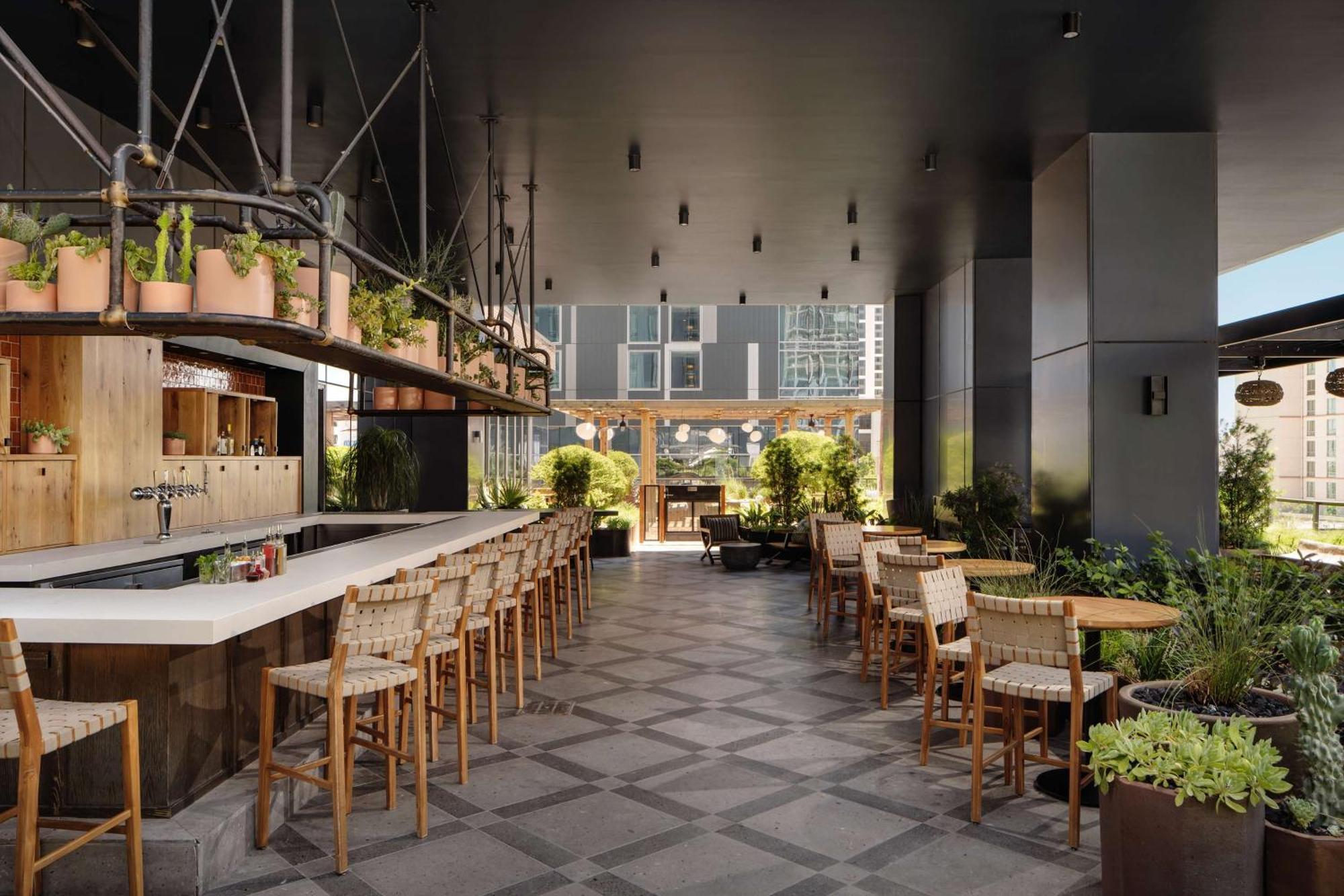 Thompson Austin, By Hyatt Hotel Екстериор снимка