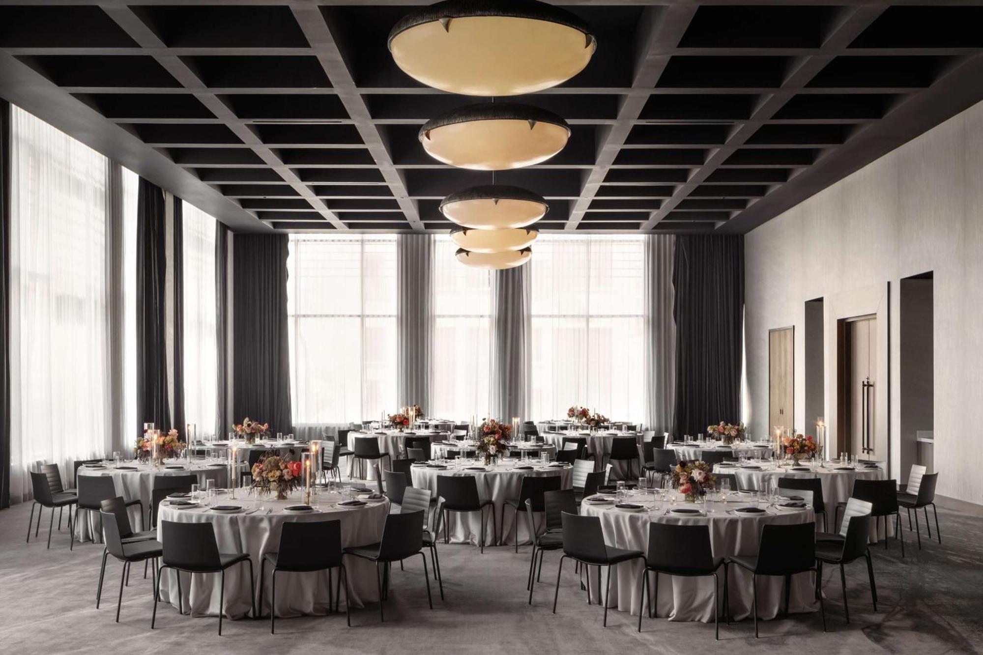 Thompson Austin, By Hyatt Hotel Екстериор снимка